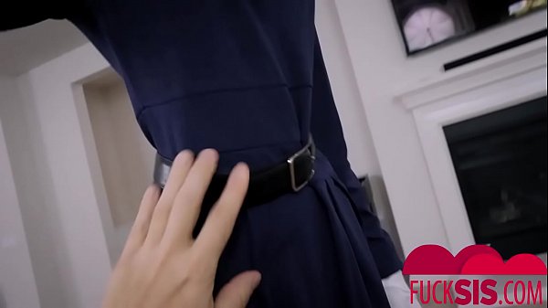 Sis Loves Me - Allie 