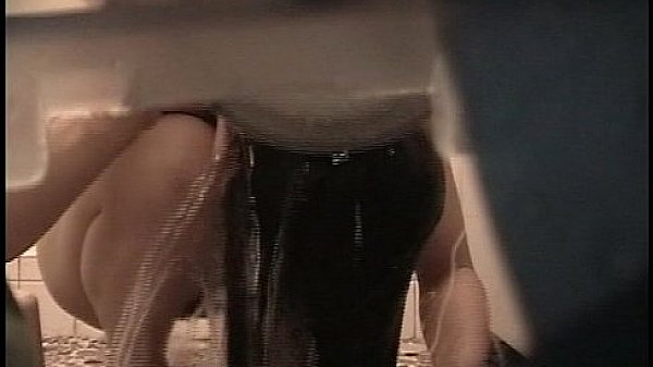 Bathroom of Fukutoki Tarou.  