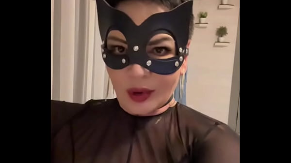 Stepmom with a Big AssDances and seduces with her Anal Plug in the Ass