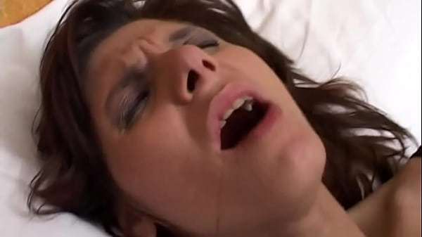 L'amica di mia amica Isabel &egrave; una gran troia e vuole essere nella sua grande, lunga figa  