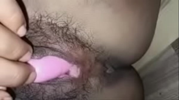 แหกหีสาวสวยเอาควยให้เธออมจนน้ำแตกเต็มปากแล้วยังควยดเข้ารูแตดเย็ดหีเธออย่างเสียงเสียงครางเธอทำให้มีอารมณ์สุดๆเธอสำเร็จความไคร่ถึงสองครั้งน้ำแตกเยอะมาก 