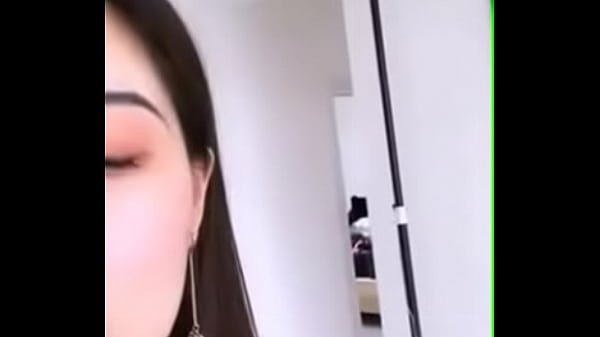 Em gai tu suong show clip  