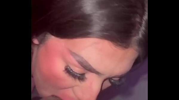 TE GUSTARIA QUE ME PUSIERA A DARTE GARGANTA PROFUNDA A TU RICO PENE MIENTRAS ME DICES TUS FANTASIAS SEXUALES QUE TIENES CONMIGO Y QUE TE GUSTARIA CUMPLIR PORQUE ESO ME PRENDE DEMASIADO Y ME HACE GEMIR