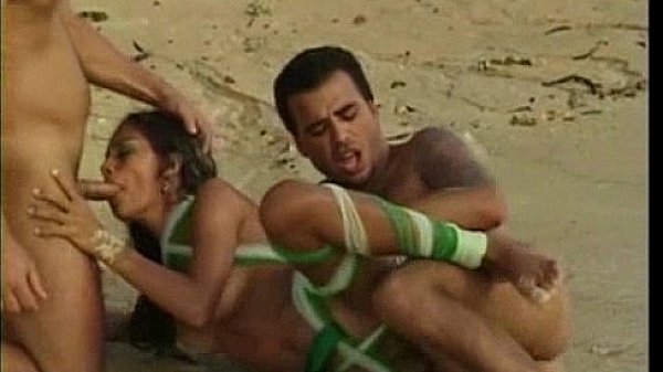 Sexy Brazilian girl gets double teamed
