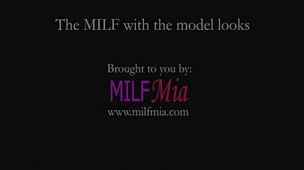 Lesbian Lovers In The Bathtub