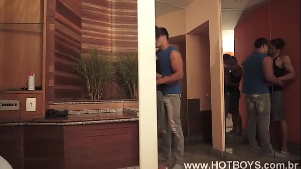 Dando pro gato pirocudo