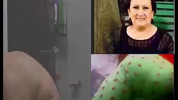 Espiando a mi tia culona en la ducha