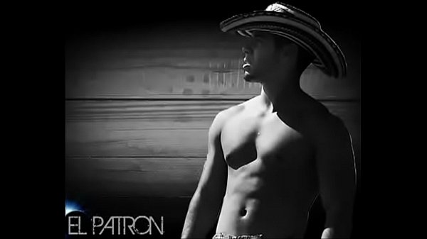 STRIPPER SEXY LATINO