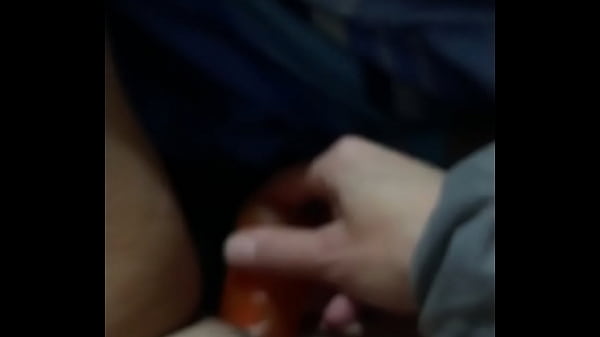 Le gusta cojer cuando se va su esposo