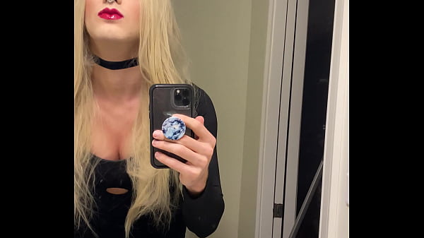 Sexy Blonde Trans Woman