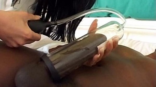 Buyuk zenci yaragi ve guzel kiz