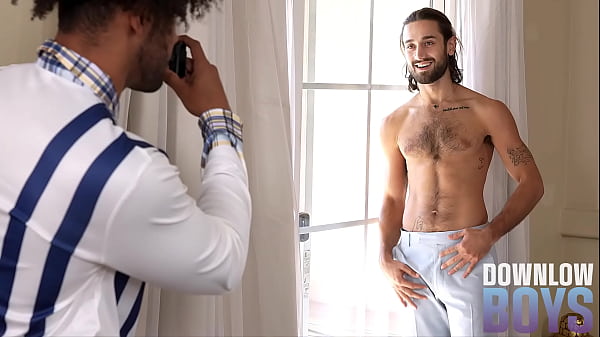 Noah Asli & Tony Genius Barebacking Hard After Photo Shoot