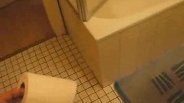 Amateur Toilet Facial  