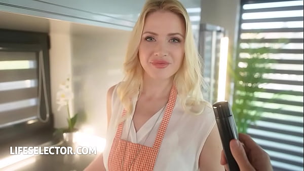 Lifeselector - Kitty Li takes her first cock into her ass