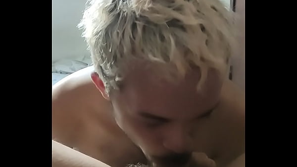 Loirinho engolindo o Rick paix&atilde;o