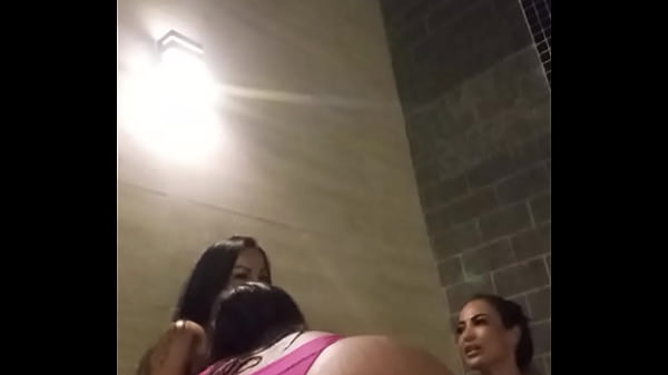 3 gostosas curtindo na banheira de hidromassagem hot PAMELA PANTERA MELISSA PITANGA BELINHA BARACHO