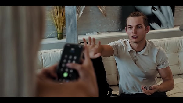 Slutty Influencer Girl Freeze Fucked - Anal Queen Veronica Leal Freeuse Fuckdoll