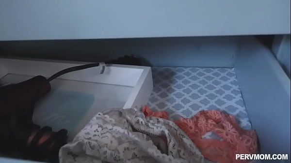 Milf fucked in kitchen hd Cherie Deville garage sex  