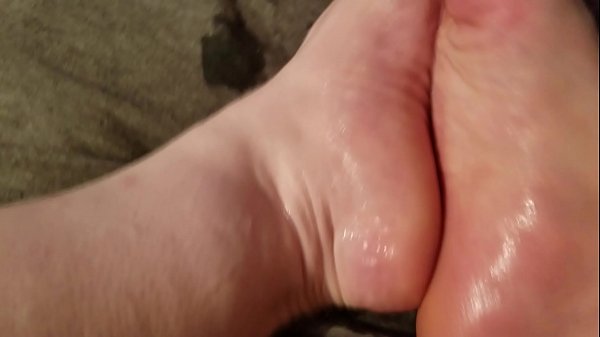 BBW Gives You a Foot Job  