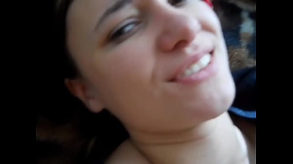 Жена привыкает к камере