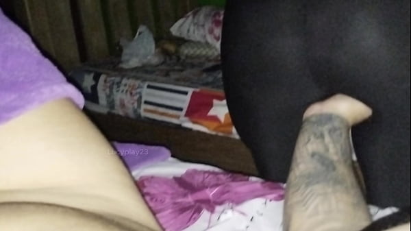 LESBICO metiendole los dedos a mi prima hasta hacerla venir a chorros.