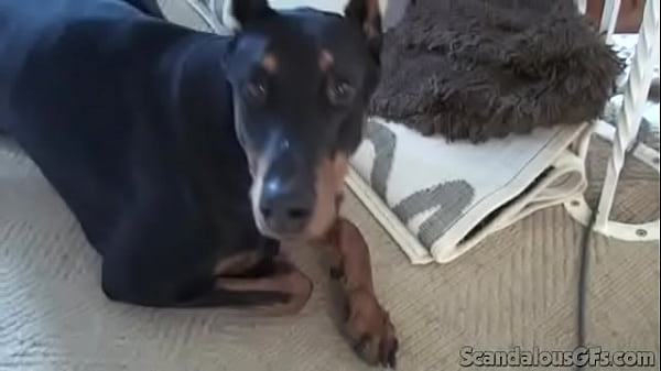 Sexy Girlfriend Shaves while boyfriend tapes