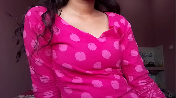 Indian desi bhabhi showing her assets to her bf.