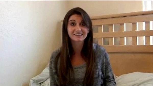 Hot Girl Sarah Tips Dating in | Why You Don't Go Out With A BF