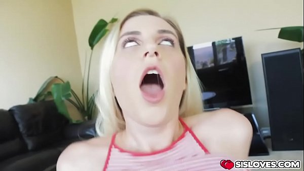 HOrny hottie babe Niki Snow loves a strong hard cock