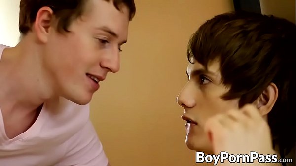 Vampire hammers his twink subject  