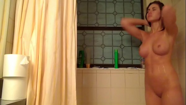 Russian oral games in the bath