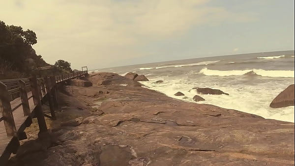 Boneca Trans e Casal Mattos: Putaria no Carro, Praia e Cu Cheio de Porra! 