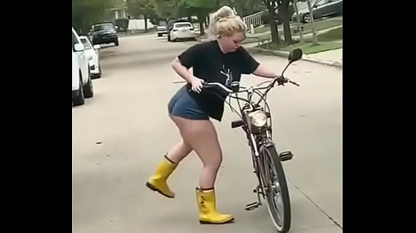 Hot pants biker