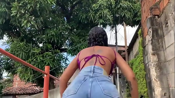 Safada dan&ccedil;ando 