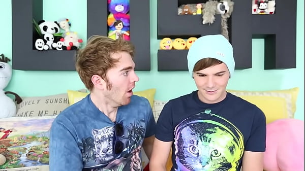 Shane Dawson & Matthew Lush's/GayGod's Reaction to Lesbian Porn Videos (2015) LONG REACTION VIDEO
