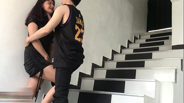 Follando con mi hermanastra a cambio de un permiso  