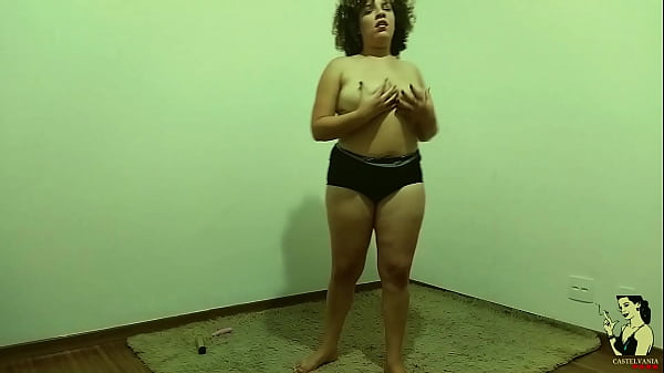 Trailer Lays Lopes  - GORDA SEXY SE MASTURBANDO E ENVIO O VIDEO PARA O CASADO COMPLETO E EM FULL HD