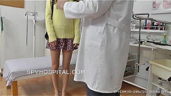 Hot blonde on hidden camera how she opens legs on obgyn chair