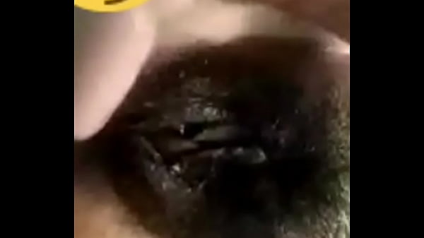 Jugando con panochita se masturbar para su bato 