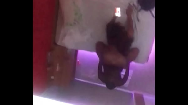 Putinha safada 24 horas kelly