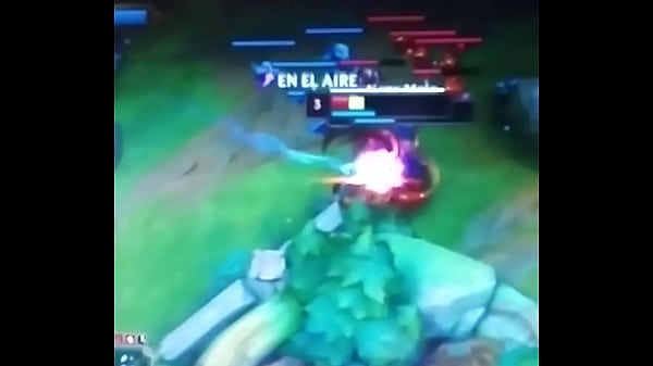 Gordo mamon le rompen su orto con gigante sable 