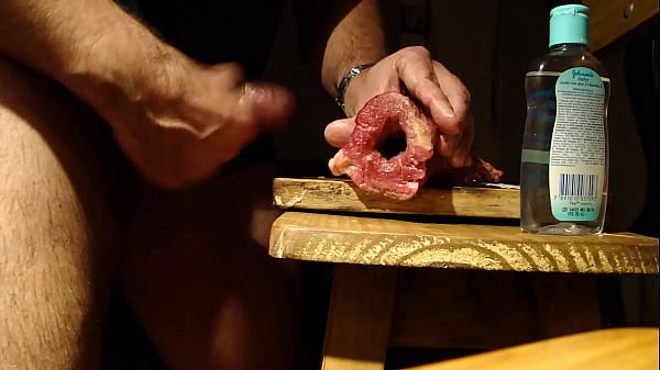 COJIENDO UNA COLITA DE CUADRIL  Y RELLENANDOLA DE LECHE