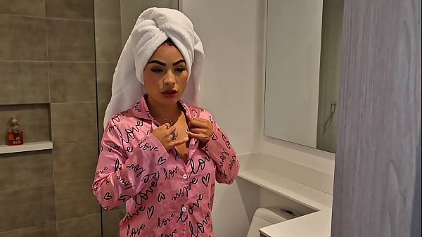 I end up fucking my boyfriend's best friend and he leaves my pussy full of milk &ndash; Duvan Saray & Alejandra Palacios