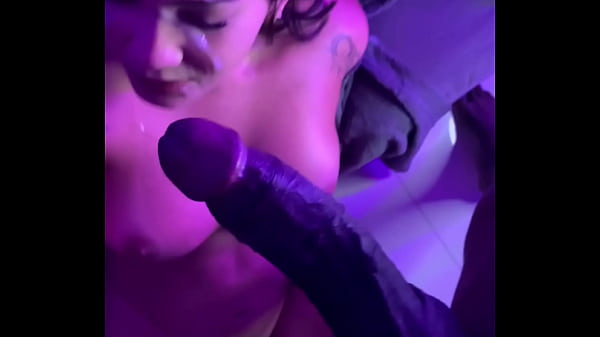 Japonesa novinha transando sem preservativo com Negr&atilde;o pirocudo