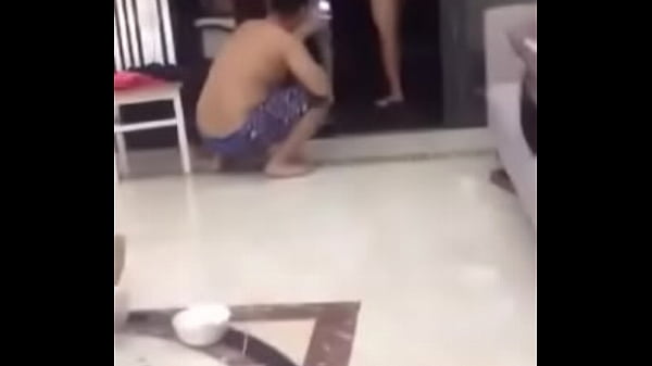 Thanh ni&ecirc;n 2k ng&otilde; chợ kh&acirc;m thi&ecirc;n show h&agrave;ng b&eacute; kỉ lục