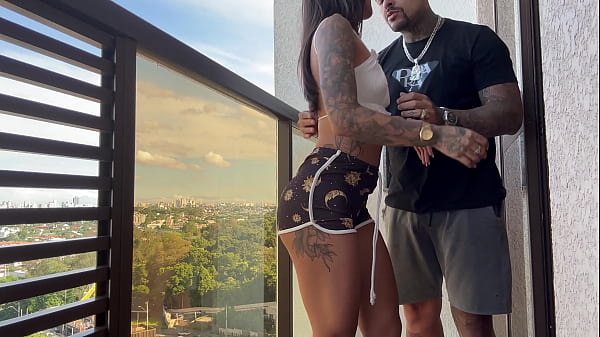 Recebi uma visita do meu amigo da faculdade e nunca fodi t&atilde;o gostoso (completo no sheer)