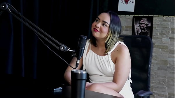 Sempre gostou de sexo anal, curte um sadomasoquismo, n&atilde;o aceita dinheiro pra defecar, quer fazer com 8 homens - Nands Ninfetinha (SHEER/RED)