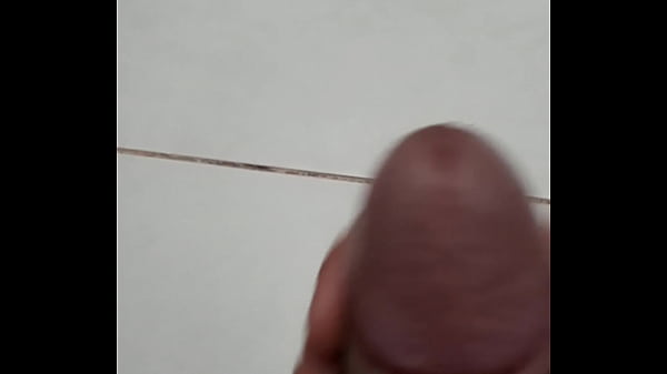 Pau duro de tes&atilde;o