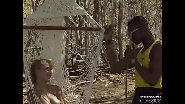 Kasandra, Rosario - Horny latinas in an anal threesome  