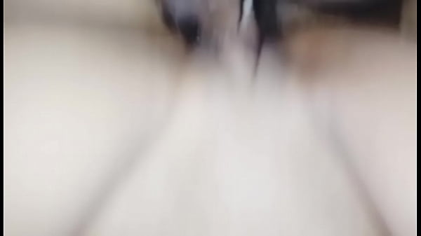 N&atilde;o aguentou rolada &eacute; gozou no pau do cara